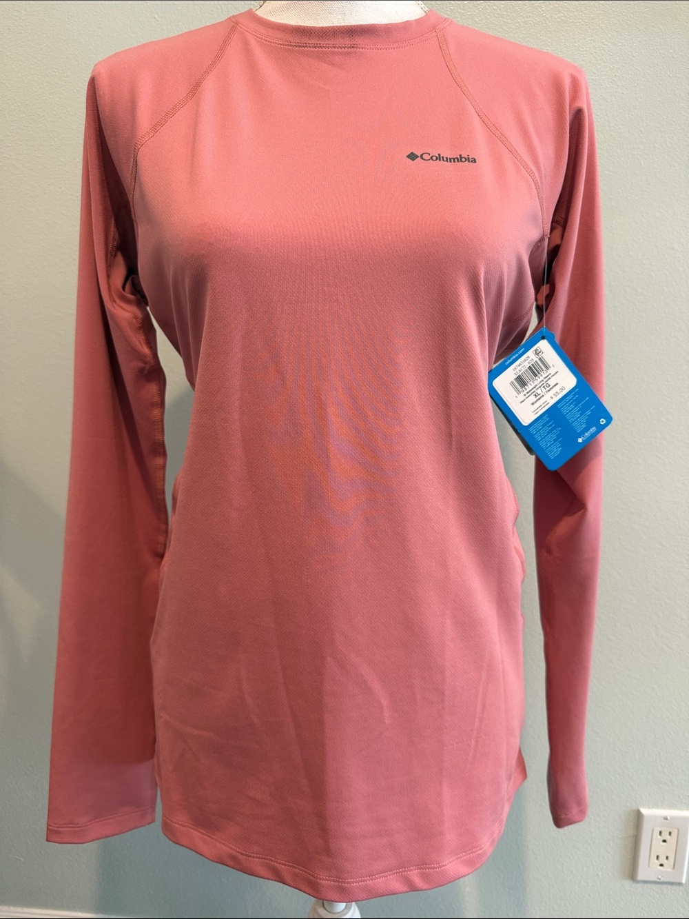 Columbia Women’s Long Sleeve Crew in Rose